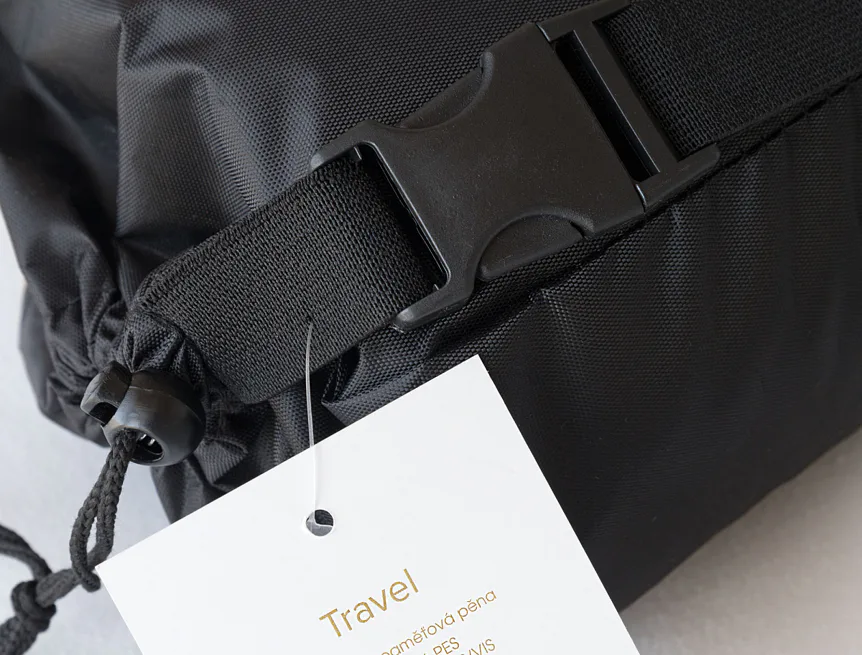 Travel anatomic green