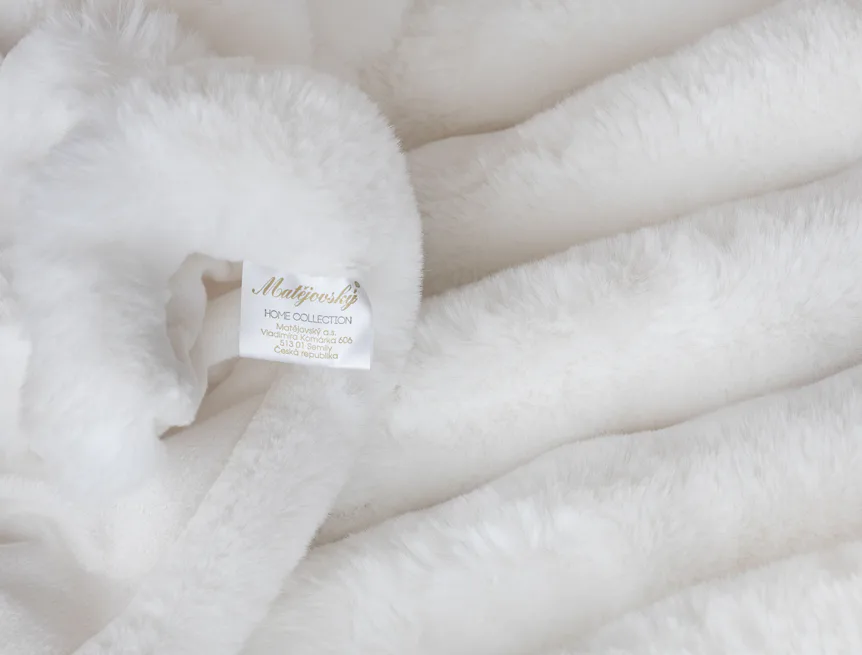 Deka Fluffy krémová